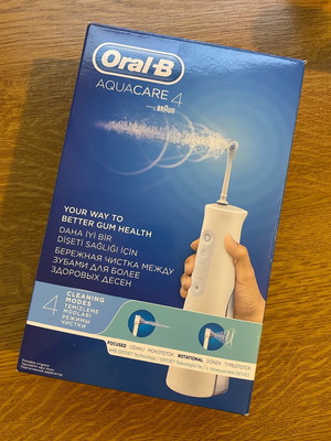 Oral-B Aquacare 4 νέο φορητό σύστημα καταιονισμού με τεχνολογία Oxyjet
