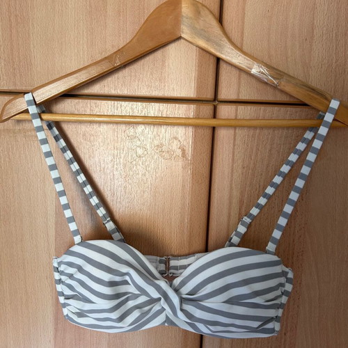 H&M bikini top like new, size 75A, white and grey