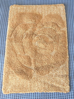 Beige bath rug, washable, 53 x 80 cm