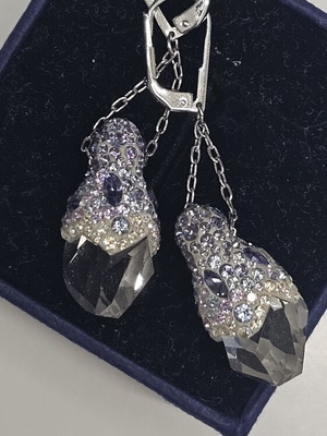 Swarovski обеци като нови с лавандулови детайли