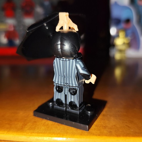 Wednesday Addams figure like new with base, umbrella, Thing T. Thing