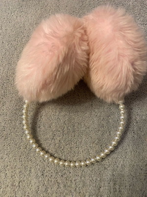 Ear protectors used, pink