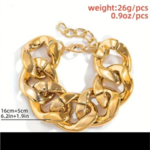 Fashion bracelet oversized chain new, gold tone