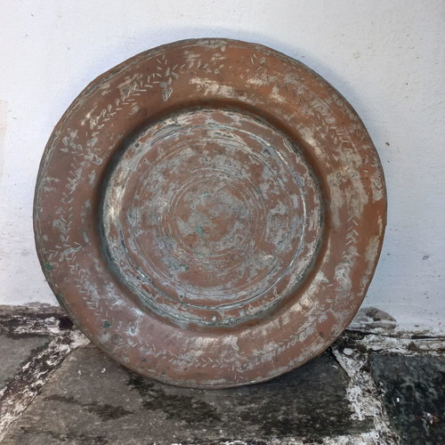 Copper jug and plate set used, old