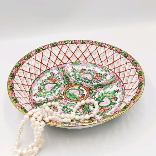 Vintage Chinese Famille Rose Mandarin fruit bowl used