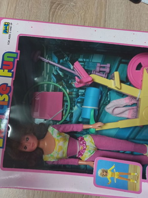Betty Exercise Fun doll new, vintage 90s with fitness accessories