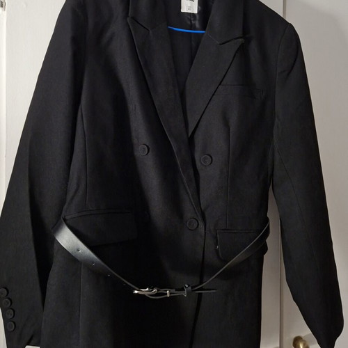 Sinsay women's jacket black with belt size XL like new