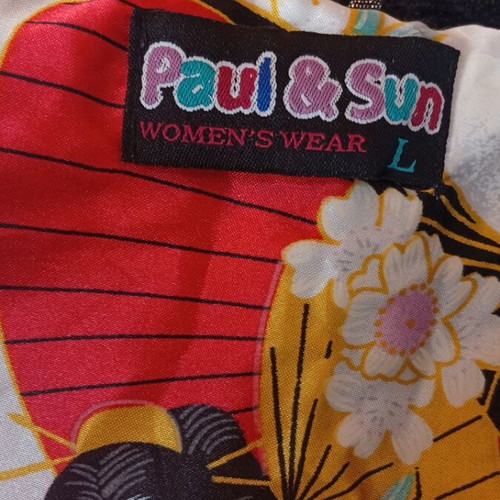 Paul and Sun coat like new, size large fitting medium