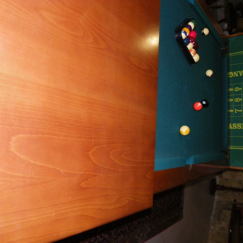 Billiard poker table like new with marble and honey wood