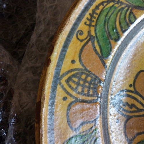 Ceramic wall plate Tsanaka used, old, 28 cm diameter