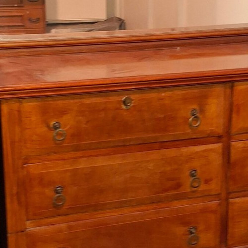 Vintage dresser with mirror and drawers for bedroom