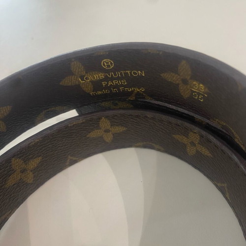 Brown belt small used, size 95