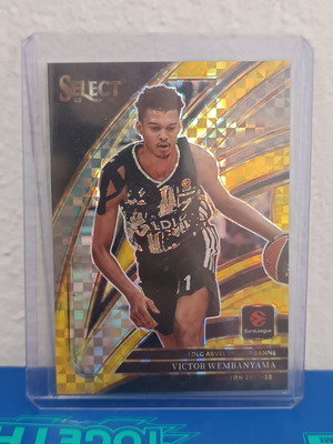 Select Euroleague 2025-26 Victor Wembanyama Asvel Jersey number courside gold /10 like new
