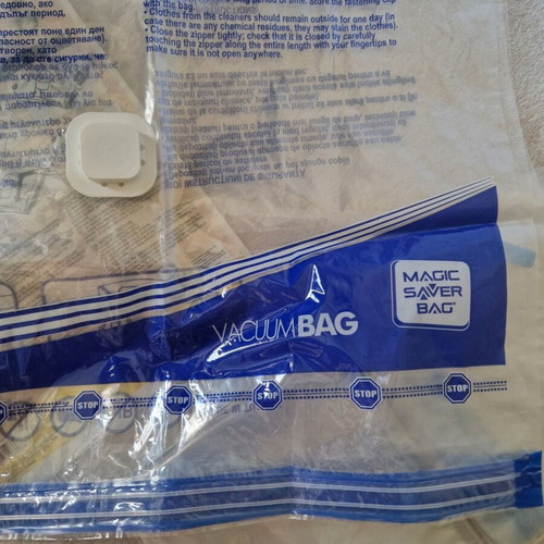 Storage bags set of 4, new, vacuum use