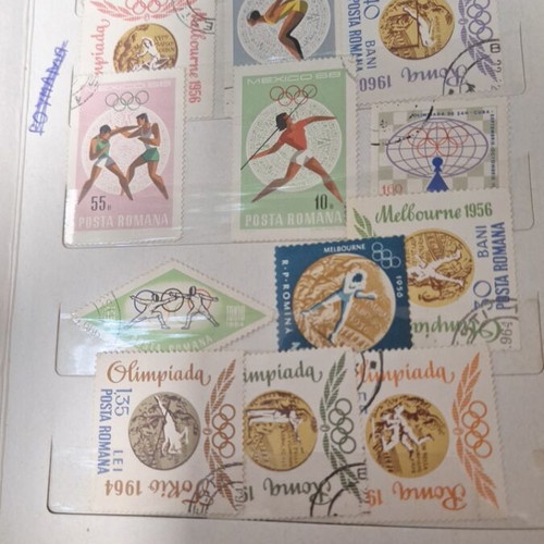 Stamp collection like new, about 400 pieces in album