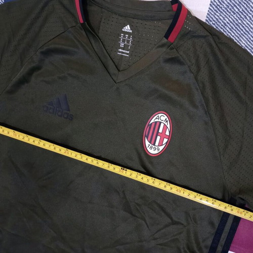 AC Milan Training Jersey 2016-17 like new, Adidas khaki