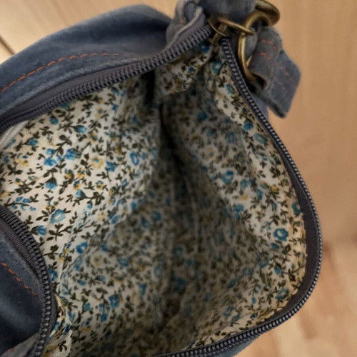 Vintage blue velvet shoulder bag Fullah Sugah