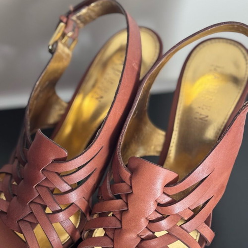 Ralph Lauren leather sandals used, tan color, size 38.5