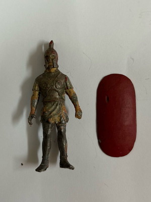 Lead Soldier in good condition Price 3.50 Euros