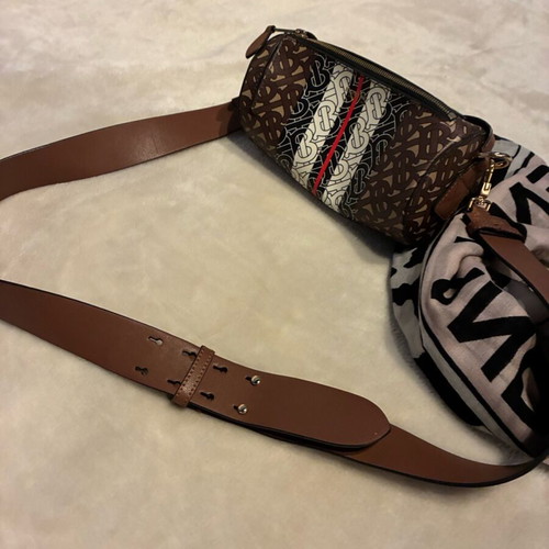 Burberry small leather bag new, brown multicolor