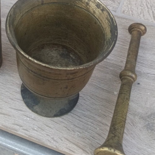 Mortar and pestle decorative used