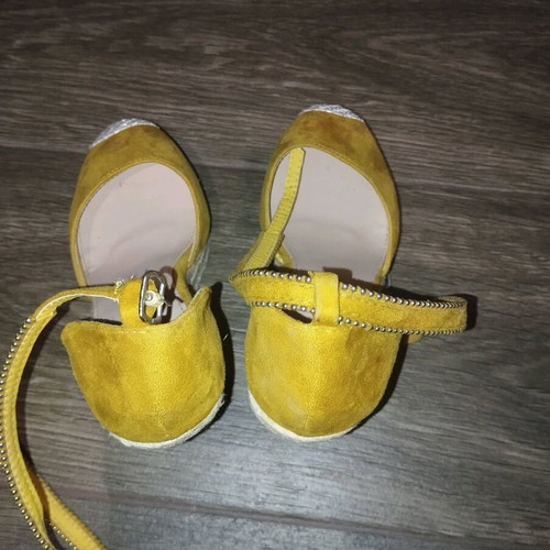Yellow sandals platforms shoes like new size 38