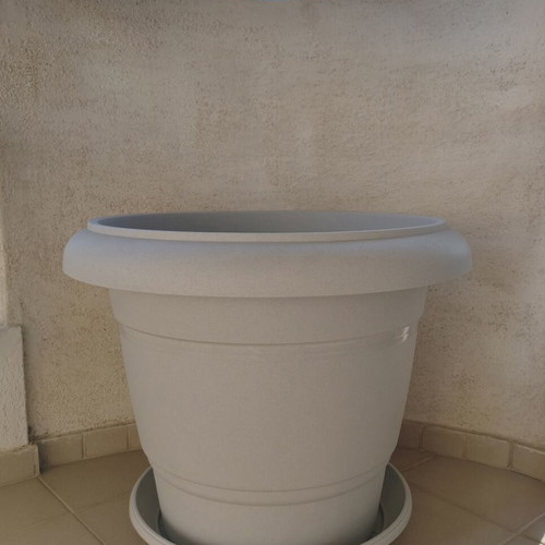 Festone granite planter 70x57 cm with Atmosphera plastic saucer 55x55 cm