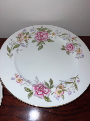 Serving set used in perfect condition like new