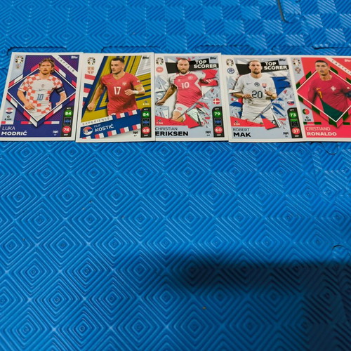 Collectible football cards like new, Captain, Top Scorers & Experience