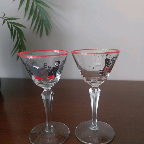 Jolley Pickwick Dickens Christmas 1948, 2 Libbey stemmed cocktail 3.5oz glasses like new