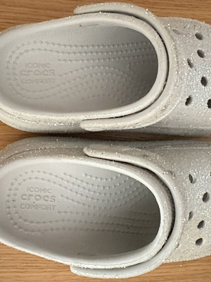 Crocs children's slippers like new, silver, size 31