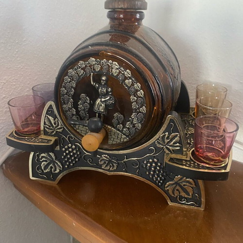 Vintage βαρελάκι με ποτηράκια σαν καινούργιο