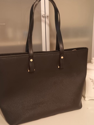 H&M τσάντα χειρός σε μαύρο, 40×30 εκ.