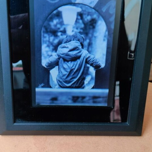 Kodak EasyShare S510 digital photo frame 5.6 inches like new