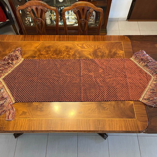 Table runner used, dimensions 150x43cm