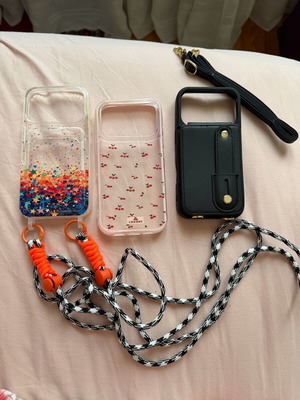 iPhone 17pro cases like new, set of 3 pieces