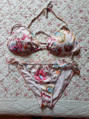 Bikini swimsuit new, printed, size 3 with embroidered beads