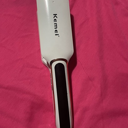 Kemei wide plate hair straightener