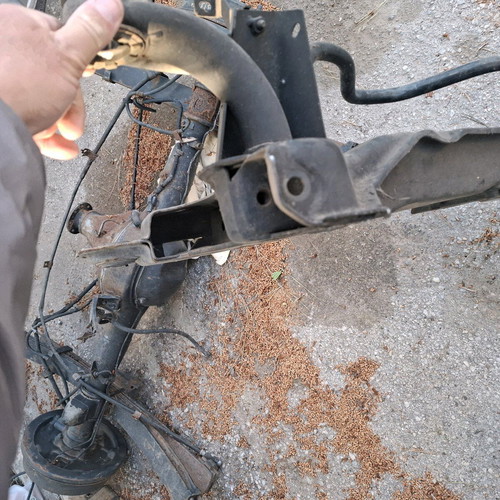 Hyundai Getz 07mod 1.1cc front subframe used