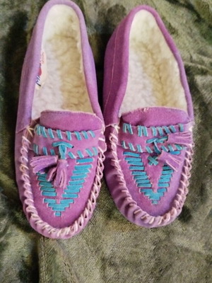 Winter slippers purple new