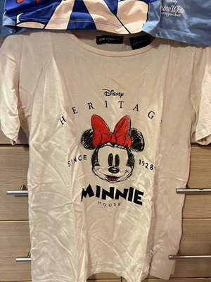 Minnie blouse women's size S like new