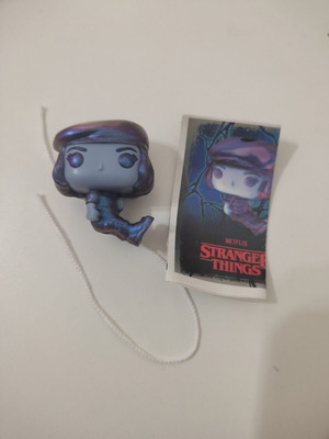 Kinder Stranger Things Robin figure like new