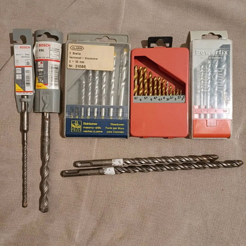 Various drill bits new, all together