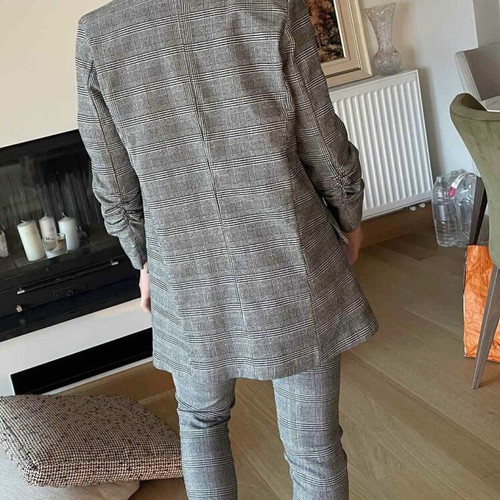 Checked jacket and trousers set like new, black and grey