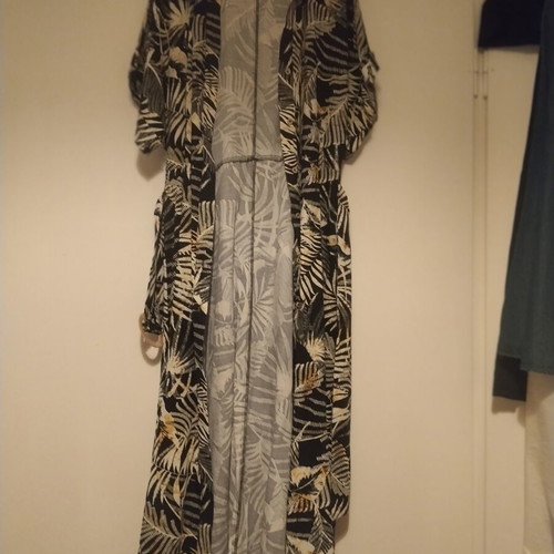 Zara Tropical Print Linen Blend Belted Shirt Dress like new, black