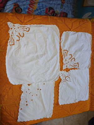 Napkins used, set of assorted pieces