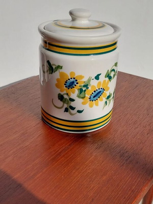 Порцеланова захарница Sandra като нова, дизайнер от 70-те