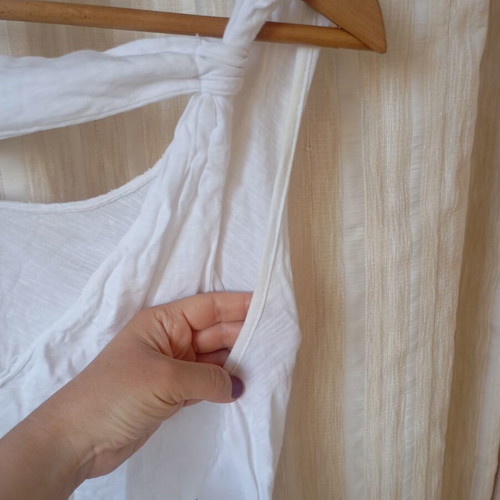 Regalinas white blouse refurbished, airy back opening