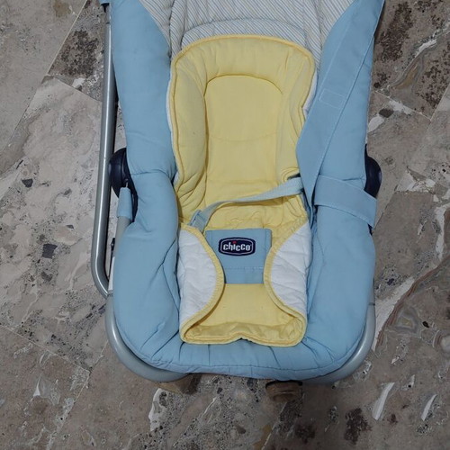 Chicco baby rocker