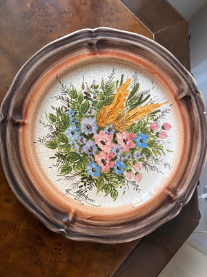 Hand-painted platter like new